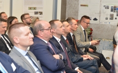 KIERUNKI ROZWOJU I REINDUSTRIALNYCH PRZEMIAN POLSKIEJ GOSPODARKI