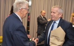 KIERUNKI ROZWOJU I REINDUSTRIALNYCH PRZEMIAN POLSKIEJ GOSPODARKI