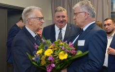 KIERUNKI ROZWOJU I REINDUSTRIALNYCH PRZEMIAN POLSKIEJ GOSPODARKI