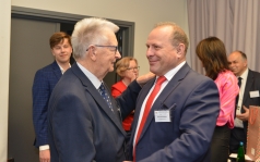 KIERUNKI ROZWOJU I REINDUSTRIALNYCH PRZEMIAN POLSKIEJ GOSPODARKI